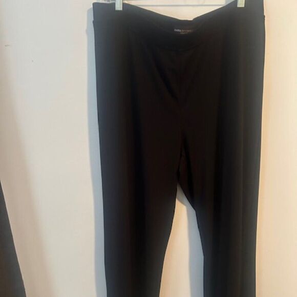 Dana Buchman Pants - Dana Buchman Black pull-on ankle pants, size XL
